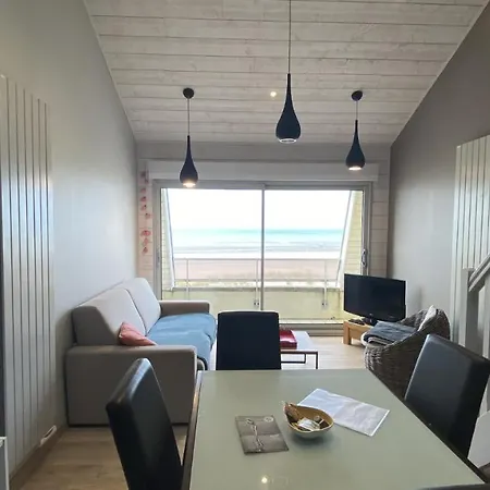 Vue Mer, Brigantine *